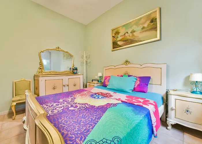 Cohen Smart House Apartment