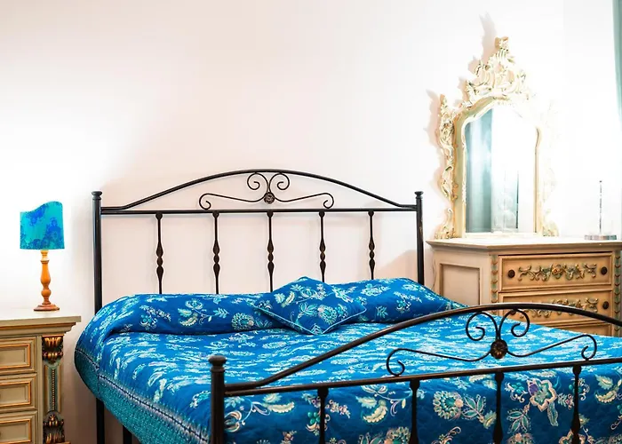 Cohen Smart House Apartment